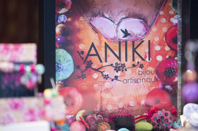 Présentoir-Aniki-7 - copie