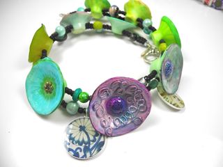 Collier 9 fleurs Pavot
